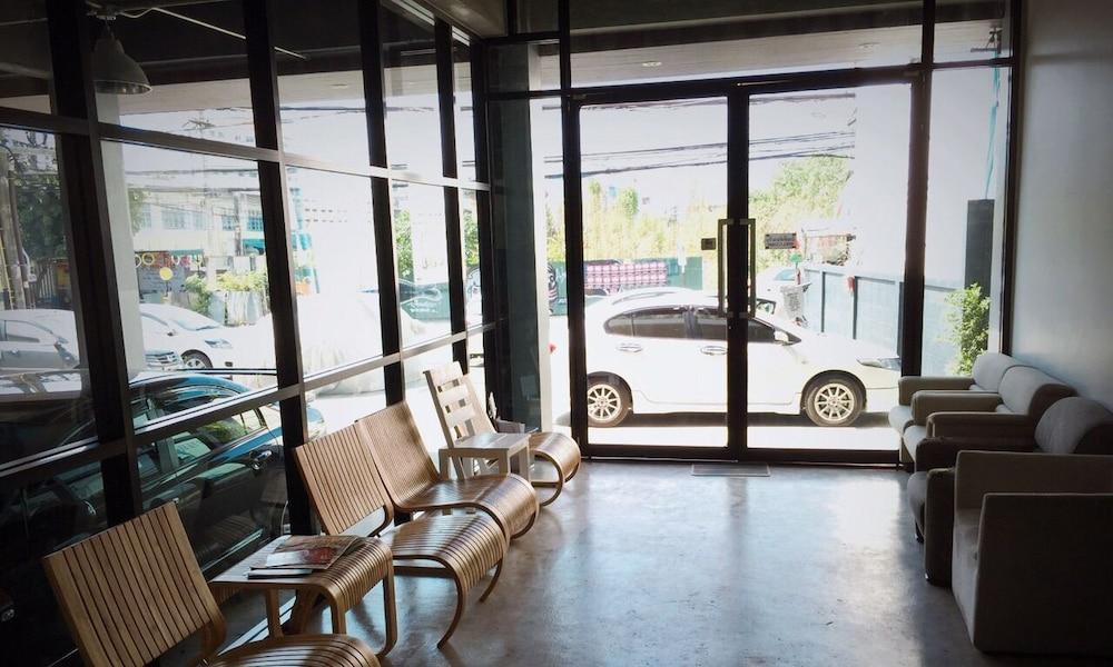 Rinrada Loft Resident Hotel Chiang Mai Buitenkant foto